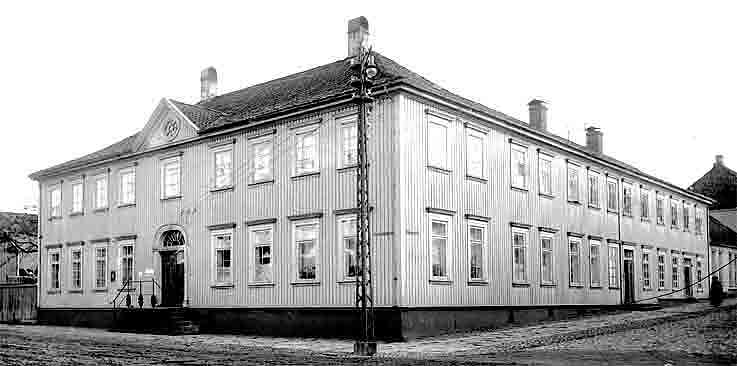 Kristiansand kvadraturen Vestre Standgate stort hvitt hus