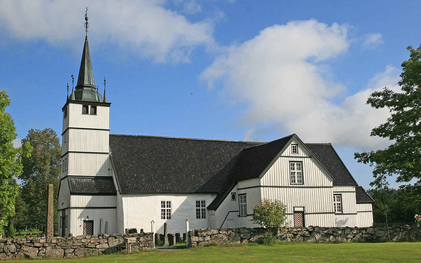 Holt Kirke