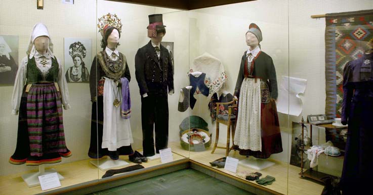 Bondedrakter på Vest-Agder Fylkesmuseum