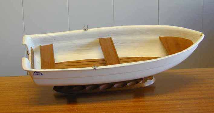 Modell av HERWA 12 fot, gjerne kalt landstedsbåten