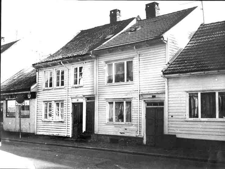 Kristiansand kvadraturen hvite husrekker i posebyen