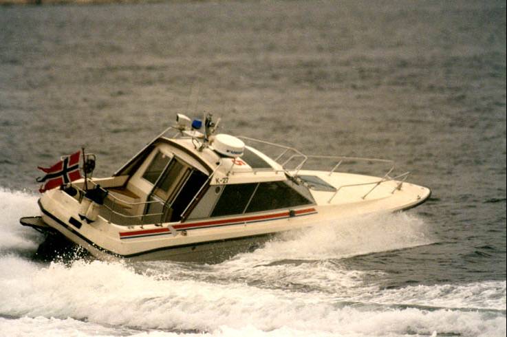 Politibåt K27
